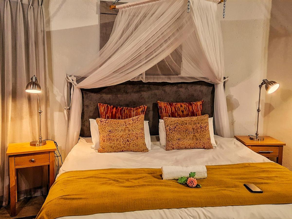 Sefapane And Safaris Lodge *